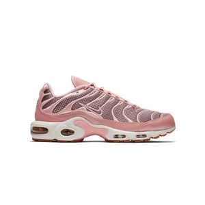Nike Air Max Plus Sneakers